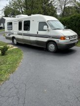 1999 Winnebago Rialta 22QD