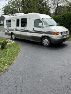1999 Winnebago Rialta 22QD