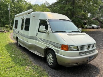 2000 Winnebago Rialta 22QD