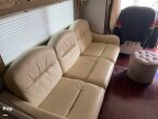 Thumbnail Photo 3 for 2001 Winnebago Ultimate