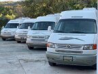 Thumbnail Photo 3 for 2002 Winnebago Rialta