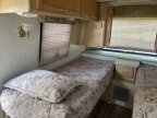 Thumbnail Photo 5 for 2002 Winnebago Rialta