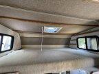 Thumbnail Photo 5 for 2002 Winnebago Vista