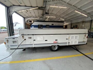 2003 Coleman Grand Tour