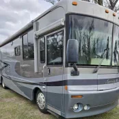 2003 Winnebago Journey