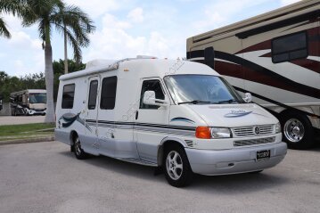 2003 Winnebago Rialta