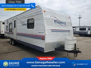 2004 Fleetwood Pioneer