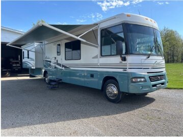 2004 Winnebago Adventurer