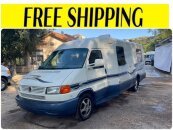 2004 Winnebago Rialta 22QD