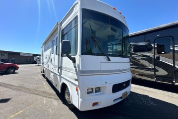 2004 Winnebago Sightseer
