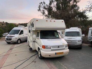 2004 Winnebago Vista