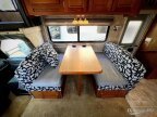 Thumbnail Photo 6 for 2005 Coachmen Leprechaun