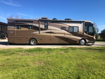 2005 Fleetwood Revolution