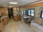Thumbnail Photo 3 for 2005 Newmar Mountain Aire for Sale by Owner