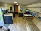 Thumbnail Photo 5 for 2005 Winnebago Adventurer 35U