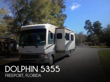 2006 National RV Dolphin