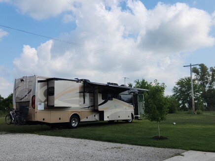 Photo 1 for 2008 Fleetwood Discovery 40X for Sale by Owner