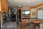 Thumbnail Photo 2 for 2008 Winnebago Adventurer
