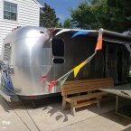 Thumbnail Photo 2 for 2009 Airstream Other Airstream Models