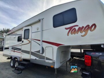 2009 Pacific Coachworks Tango