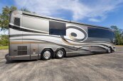2009 Prevost H3-45 Featherlite