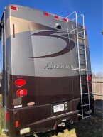Thumbnail Photo 4 for 2009 Winnebago Adventurer