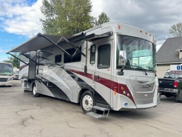 2009 Winnebago Journey