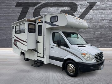 2010 Coachmen Freelander