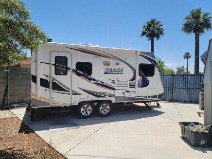Photo 1 for 2010 Lance Other Lance Models for Sale by Owner
