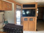 Thumbnail Photo 5 for 2010 Winnebago Adventurer