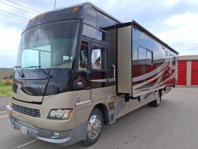 2010 Winnebago Adventurer