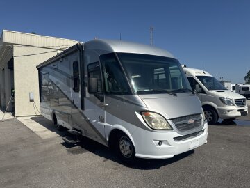 2010 Winnebago Via 25T