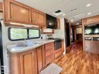 Thumbnail Photo 6 for 2011 Fleetwood Bounder