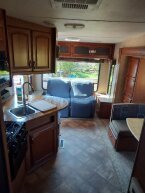Thumbnail Photo 6 for 2012 Dutchmen Denali 26FB for Sale by Owner