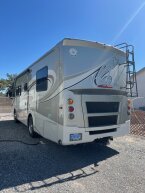 Thumbnail Photo 4 for 2012 Tiffin Allegro Breeze 28BR for Sale by Owner
