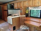 Thumbnail Photo 5 for 2013 Winnebago Adventurer