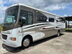 Thumbnail Photo 2 for 2013 Winnebago Vista 35B