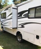Thumbnail Photo 1 for 2013 Winnebago Vista 26HE
