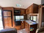 Thumbnail Photo 5 for 2014 Forest River Surveyor