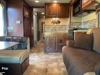 Thumbnail Photo 4 for 2014 JAYCO Greyhawk