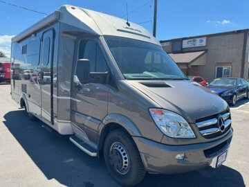 2014 Leisure Travel Vans Unity 24MB