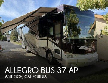 2014 Tiffin Allegro Bus
