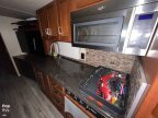 Thumbnail Photo 5 for 2014 Winnebago Forza