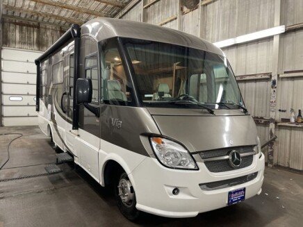 Photo 1 for 2014 Winnebago Via 25P