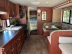 Thumbnail Photo 2 for 2014 Winnebago Vista