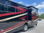 Thumbnail Photo 3 for 2014 Winnebago Vista 35B