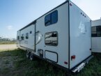 Thumbnail Photo 3 for 2015 Coachmen Apex