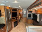Thumbnail Photo 4 for 2015 Fleetwood Bounder 35K