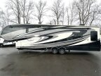 Thumbnail Photo 4 for 2015 Forest River Cardinal 3850RL