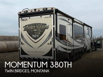 2015 Grand Design Momentum